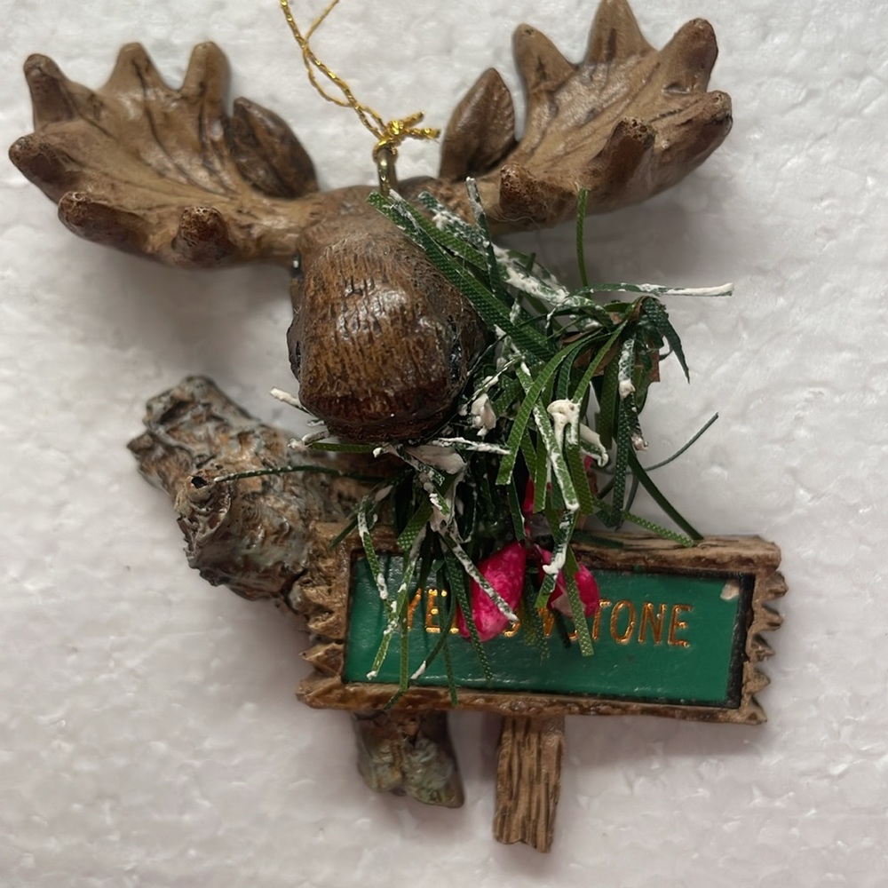 Vintage Yellowstone NP moose head Christmas ornament handcrafted, painted USA